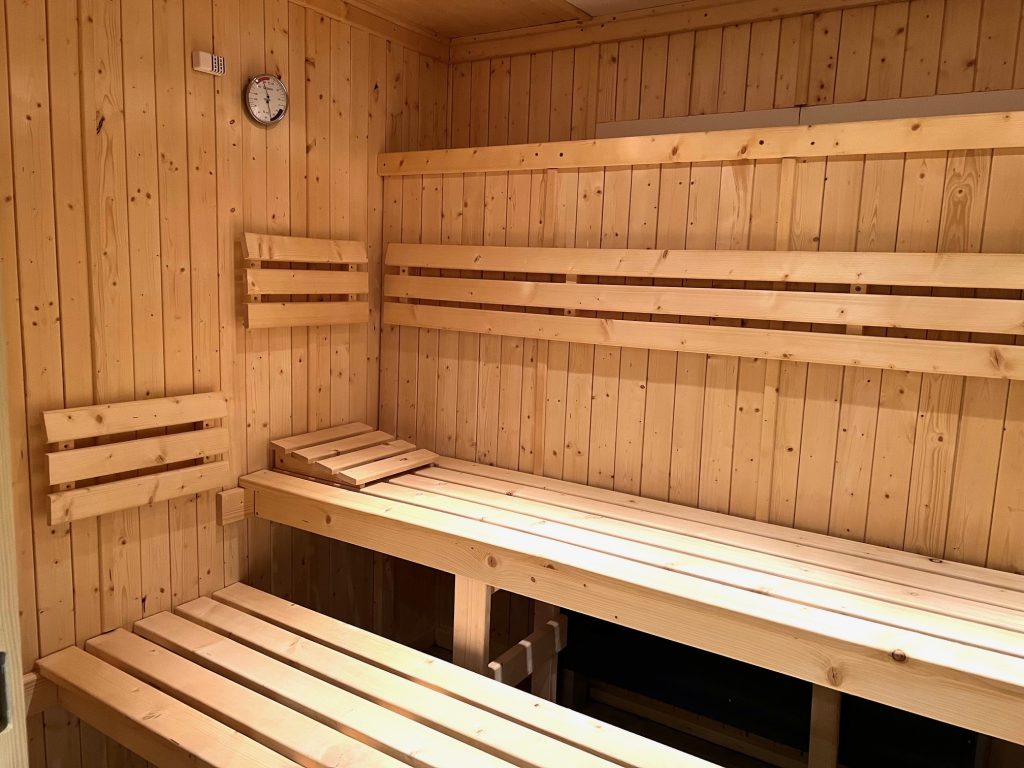 Sauna in La Closerie Deauville - hotel in deauville mit pool